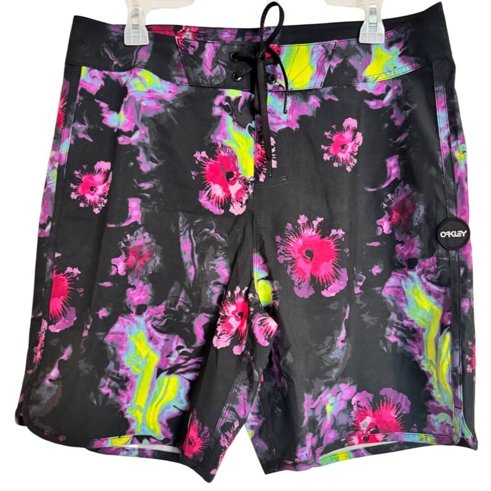 Oakley Hydrolix Performance Fit Floral Splash 19" Boardshort Size 32 NWT $55 Poc